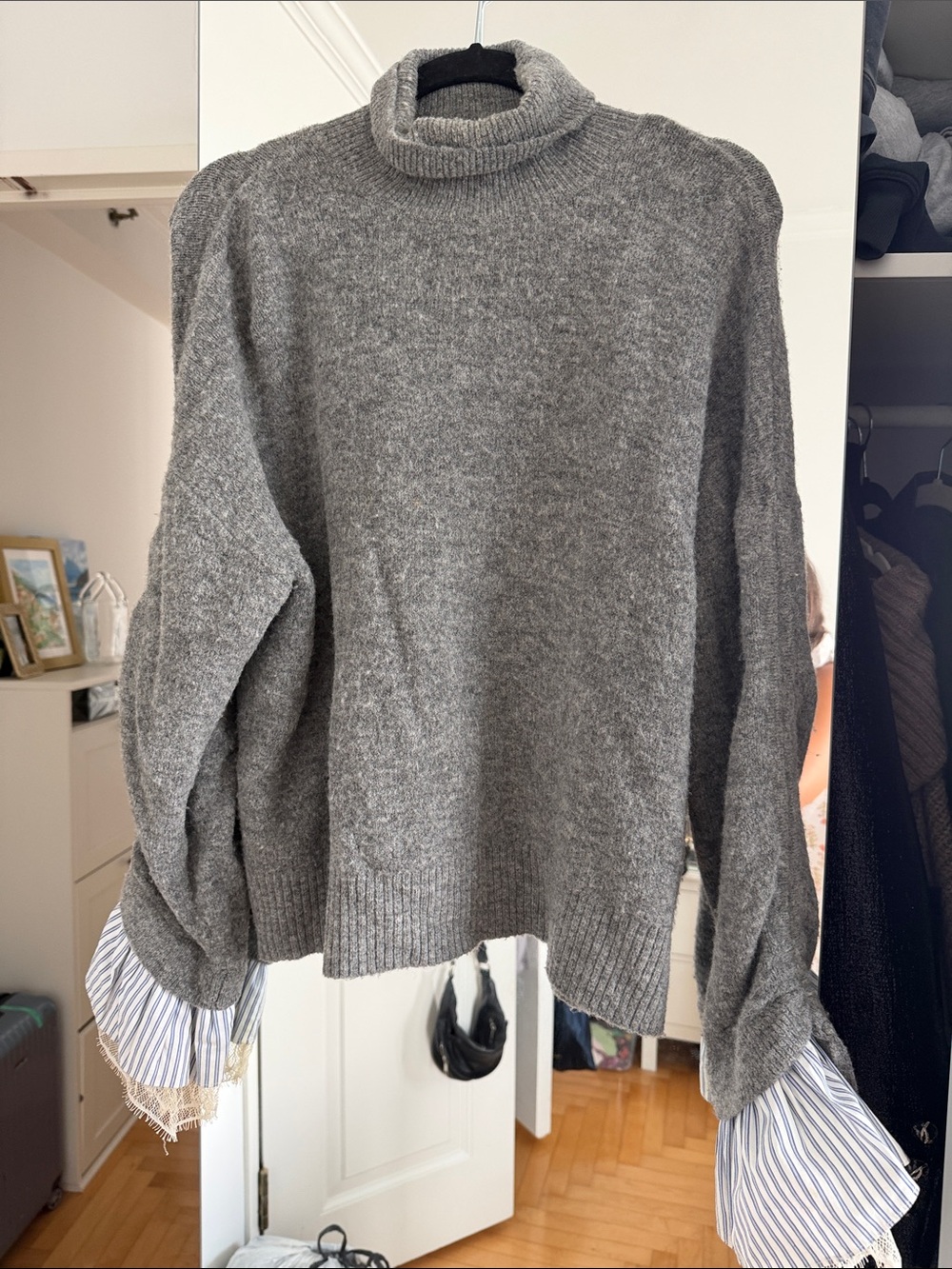 cinq a sept Gray Balloon-Sleeve Turtleneck Sweater